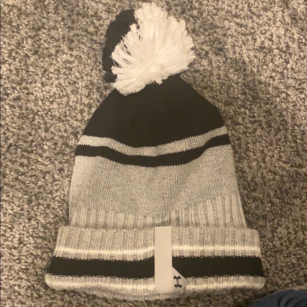 Under armour beanie